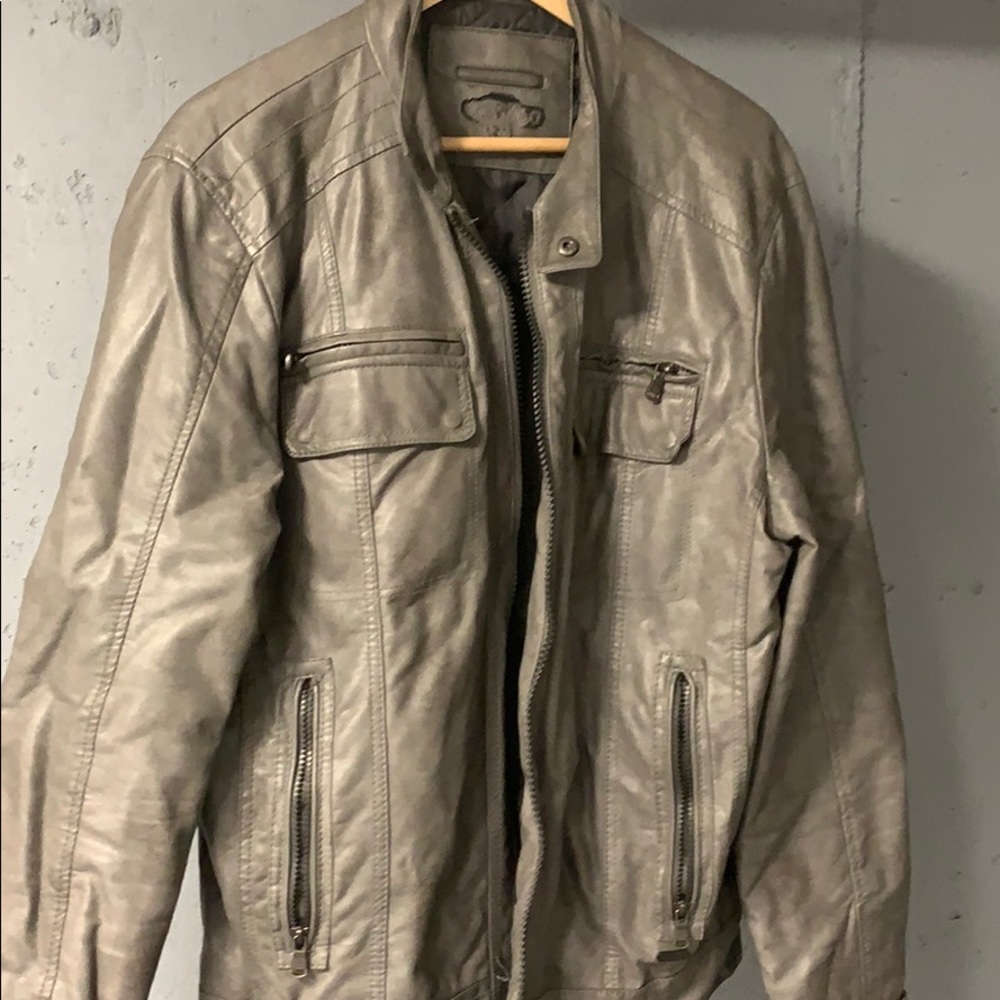 Use leather jacket